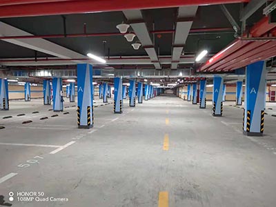 444d0f11e950357eda4b5e3ef8b2081.jpg 停車場(chǎng)車位標(biāo)準(zhǔn)尺寸及規(guī)定,小區(qū)車庫車位劃線標(biāo)準(zhǔn)尺寸是多少?