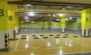 停車總犯難?車庫設計與車位劃線標準尺寸全解析 停車總犯難?車庫設計與車位劃線標準尺寸全解析